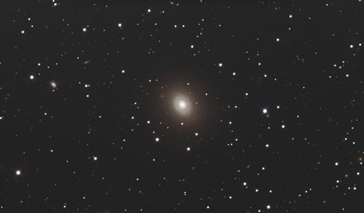 NGC 2775